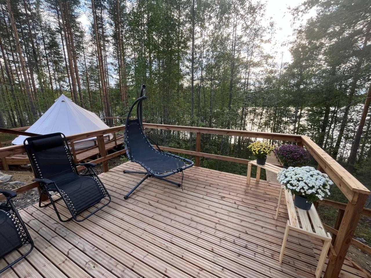 Alaska Glamping Linnansaari Савонлинна