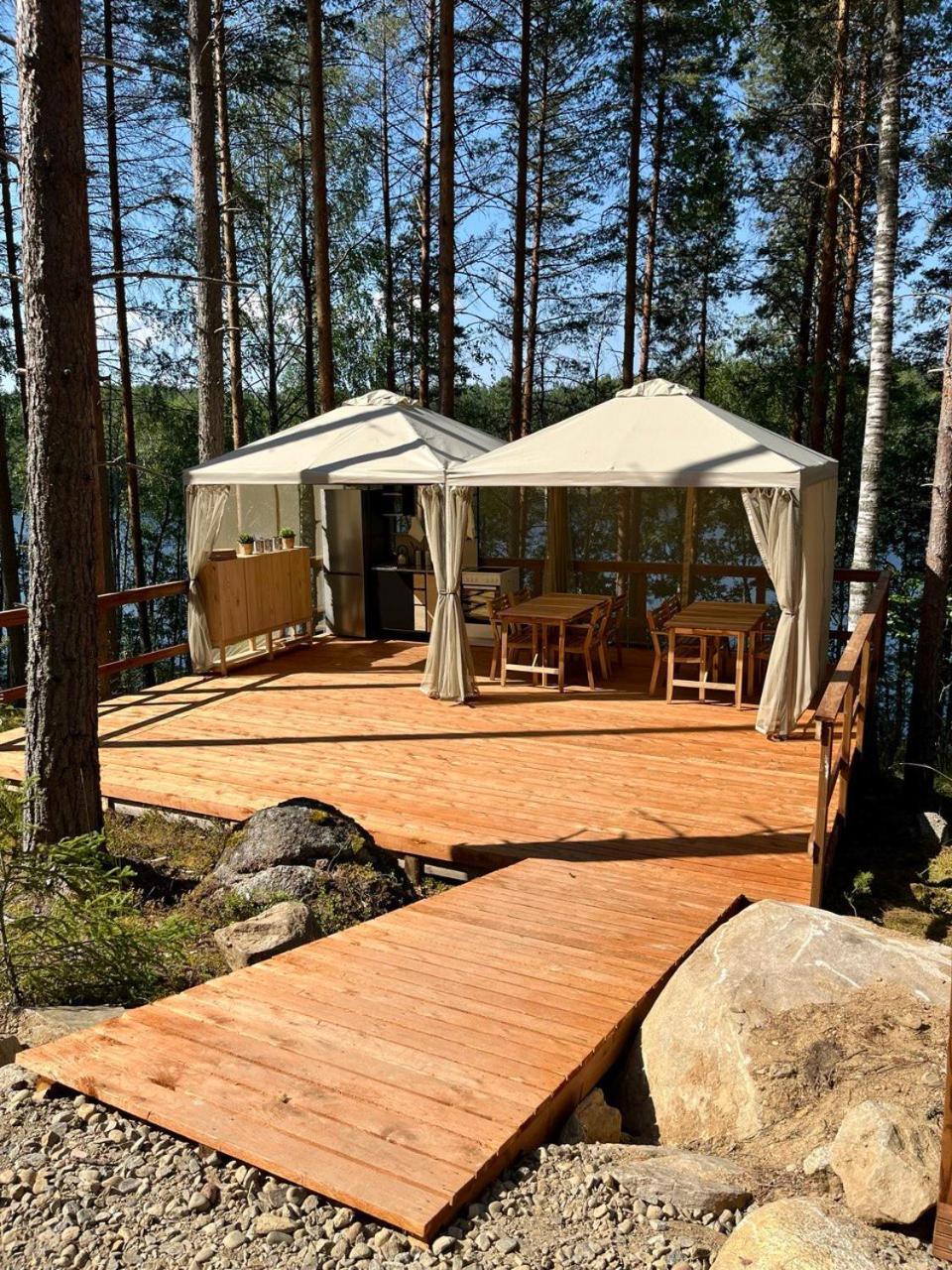 Alaska Glamping Linnansaari *