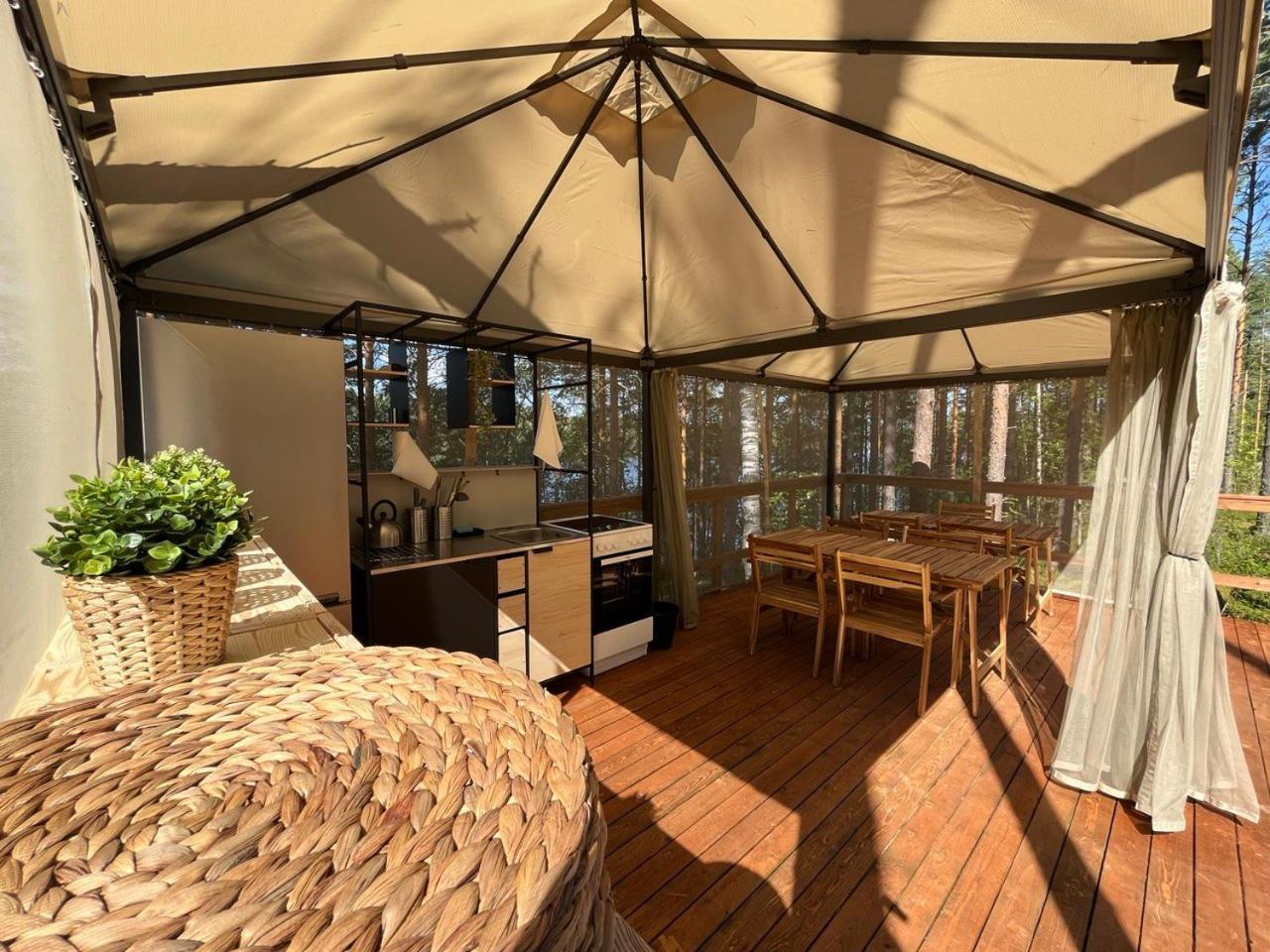 Glamping Alaska Glamping Linnansaari *