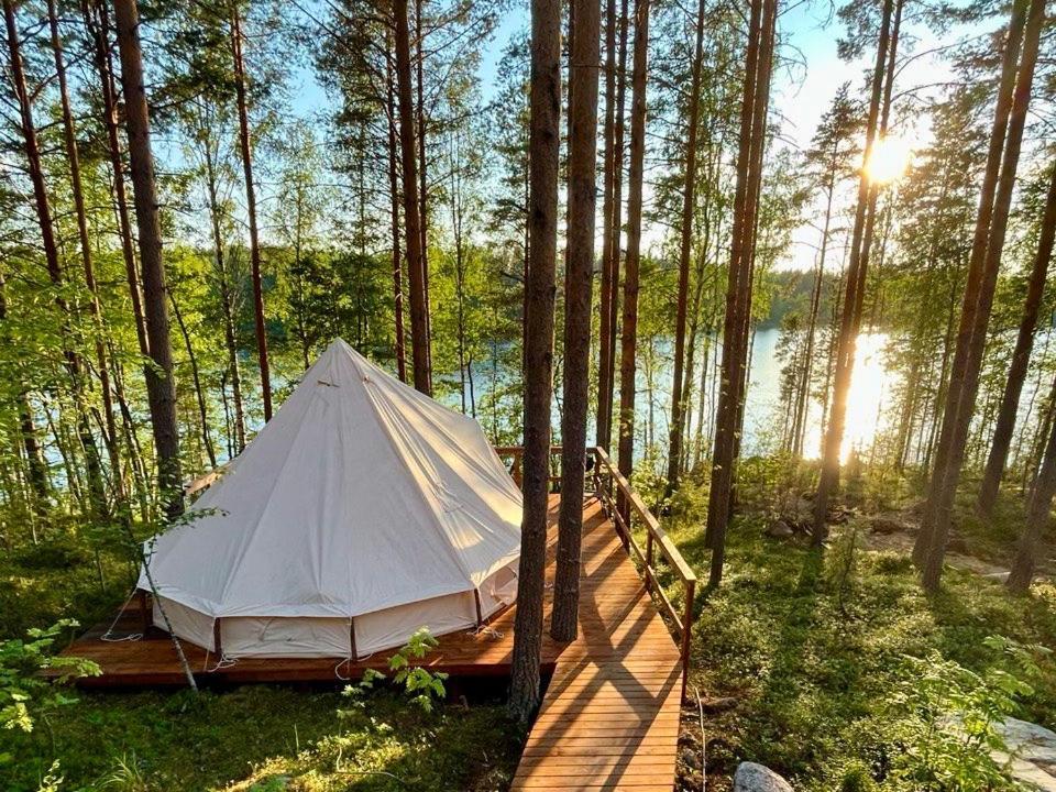 Alaska Glamping Linnansaari Роскошный шатер *